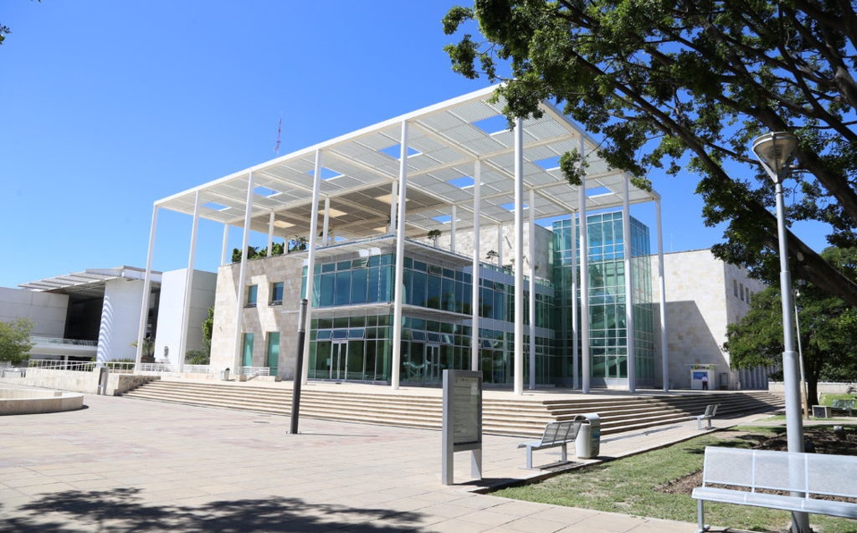 Biblioteca León/Foto:Especial