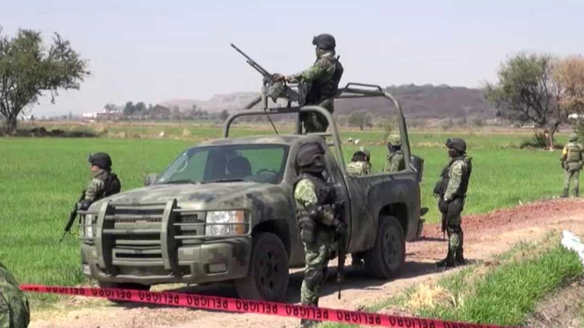 Militares llegan a colaborar con autoridades de Guanajuato. Foto: Sergio Ortiz