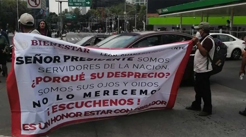 Los servidores de la Nación de Guanajuato se manifestaron en la CDMX durante el Tercer Informe de Gobierno de AMLO. Foto: Cortesía servidores de la Nación de Guanajuato.