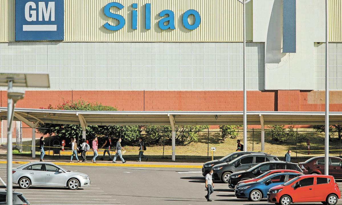 Rechazan trabajadores de GM Silao convenio salarial propuesto por el SINTTIA